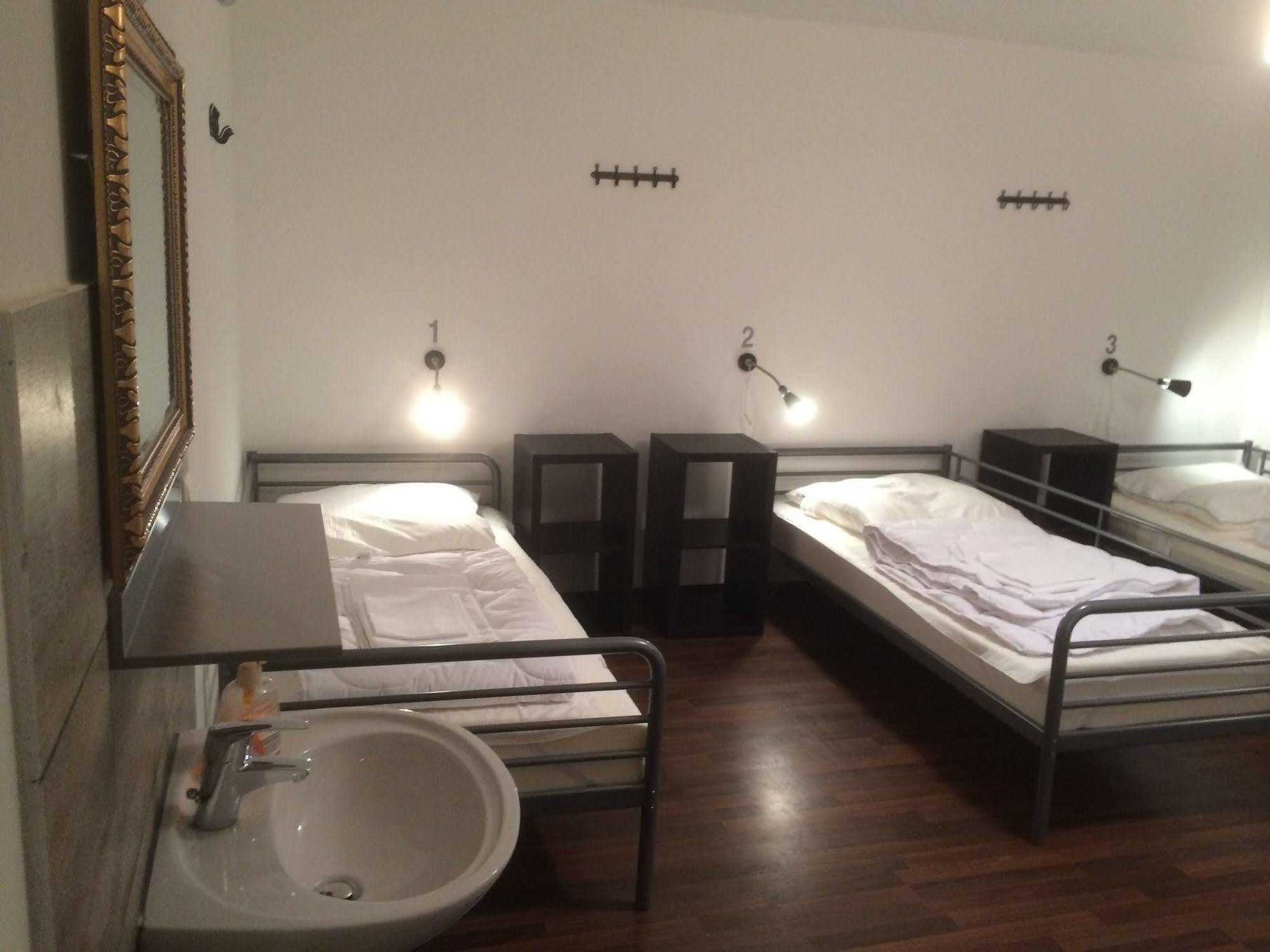 Station - Hostel For Backpackers Cologne Exterior photo