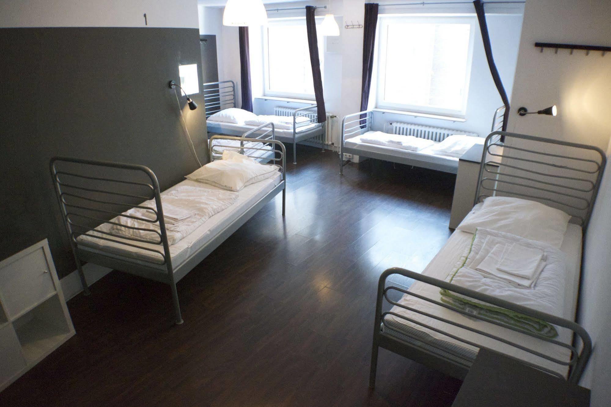 Station - Hostel For Backpackers Cologne Exterior photo