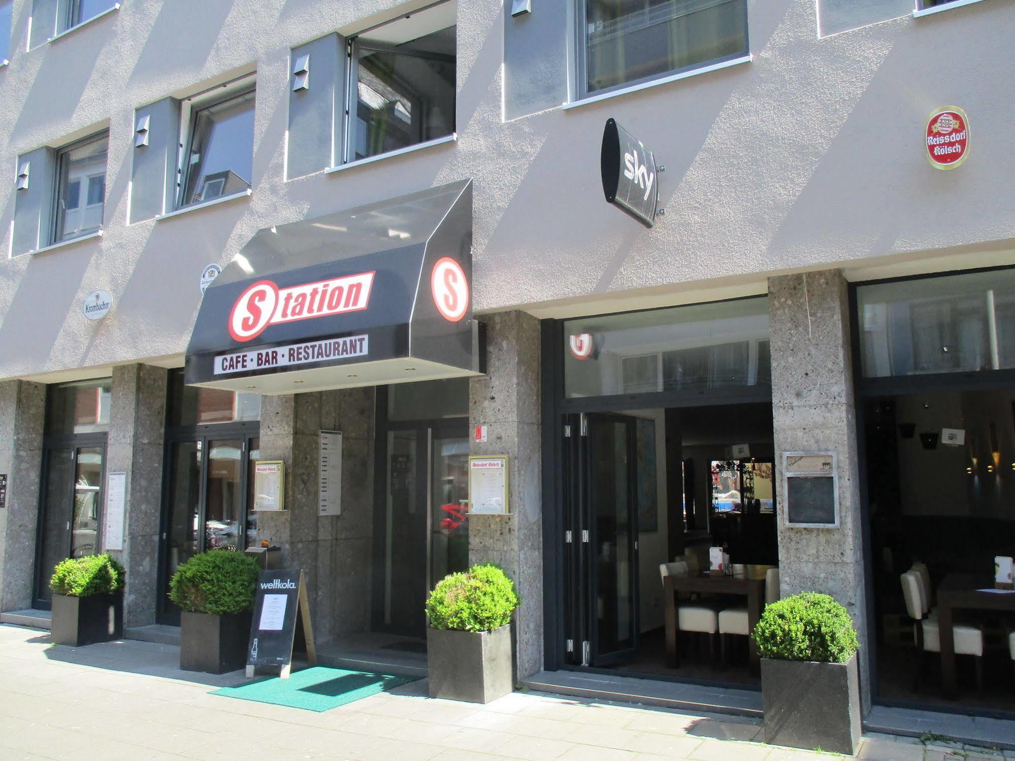Station - Hostel For Backpackers Cologne Exterior photo