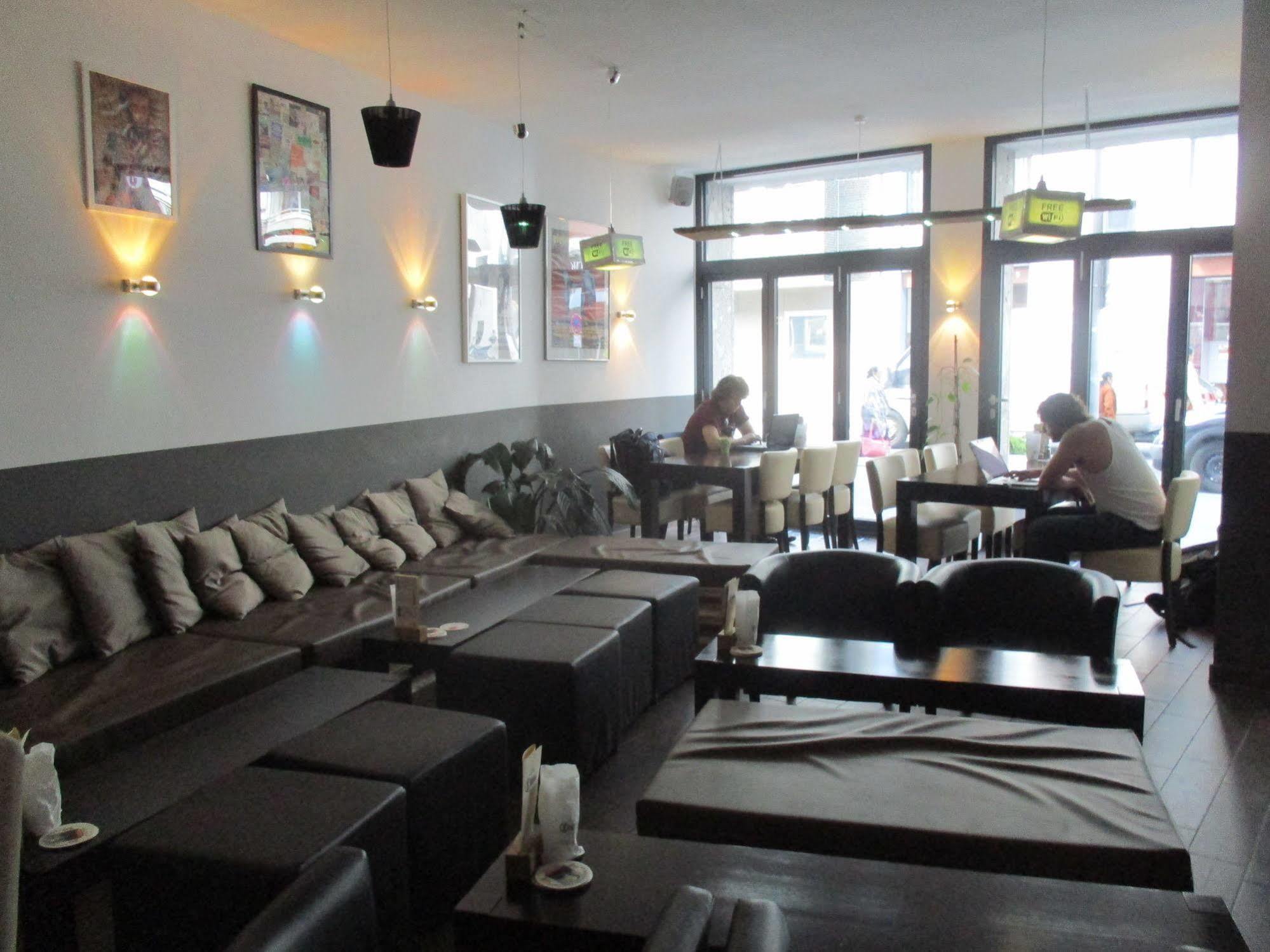 Station - Hostel For Backpackers Cologne Exterior photo