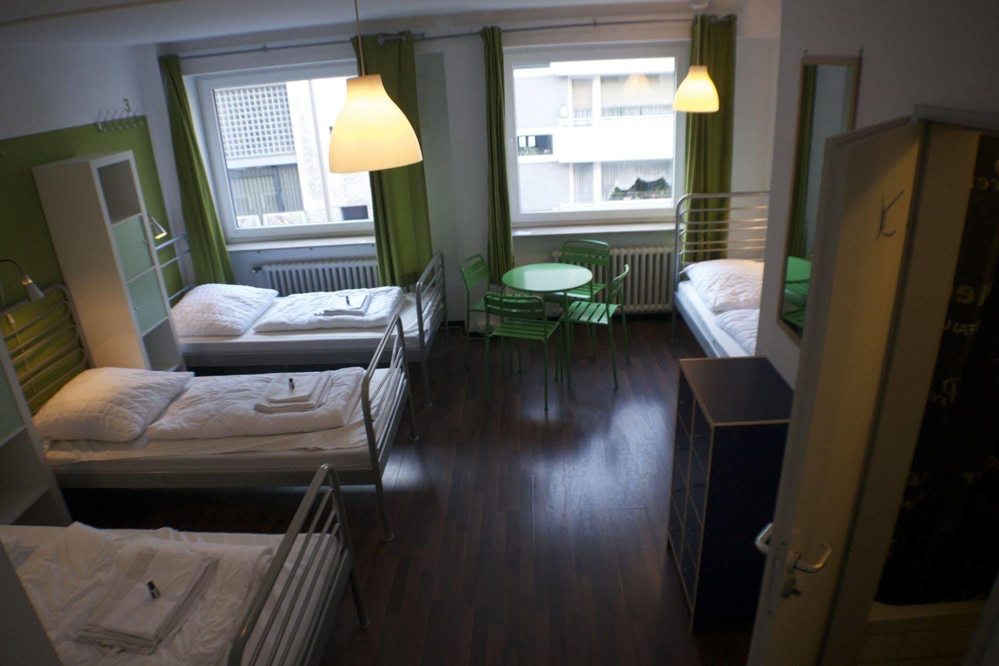 Station - Hostel For Backpackers Cologne Exterior photo