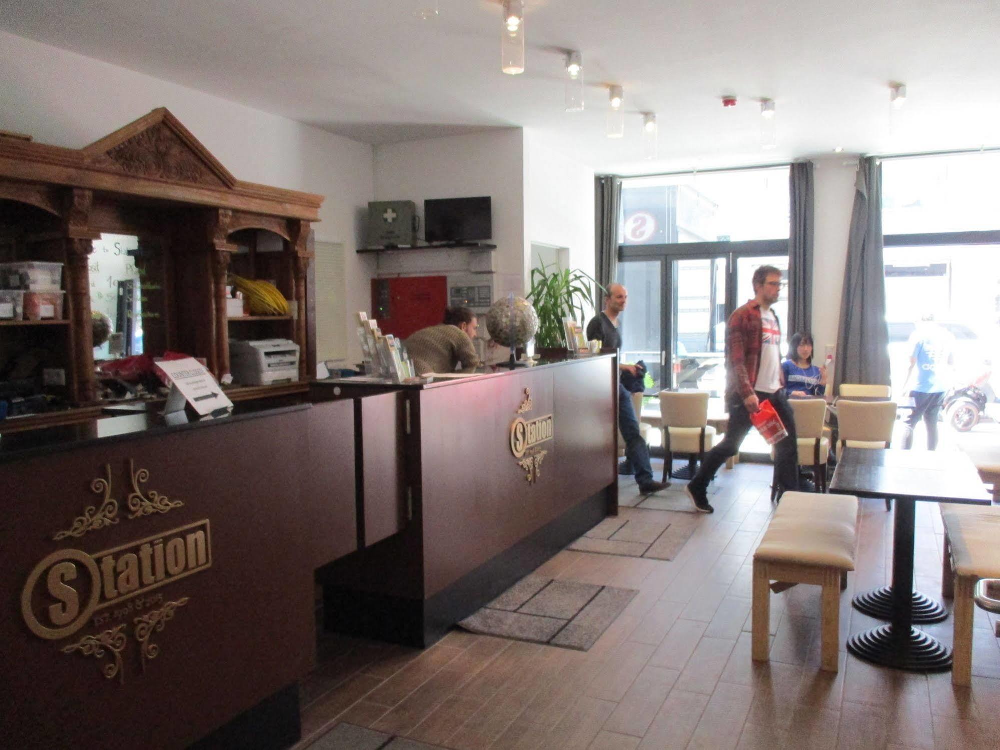 Station - Hostel For Backpackers Cologne Exterior photo