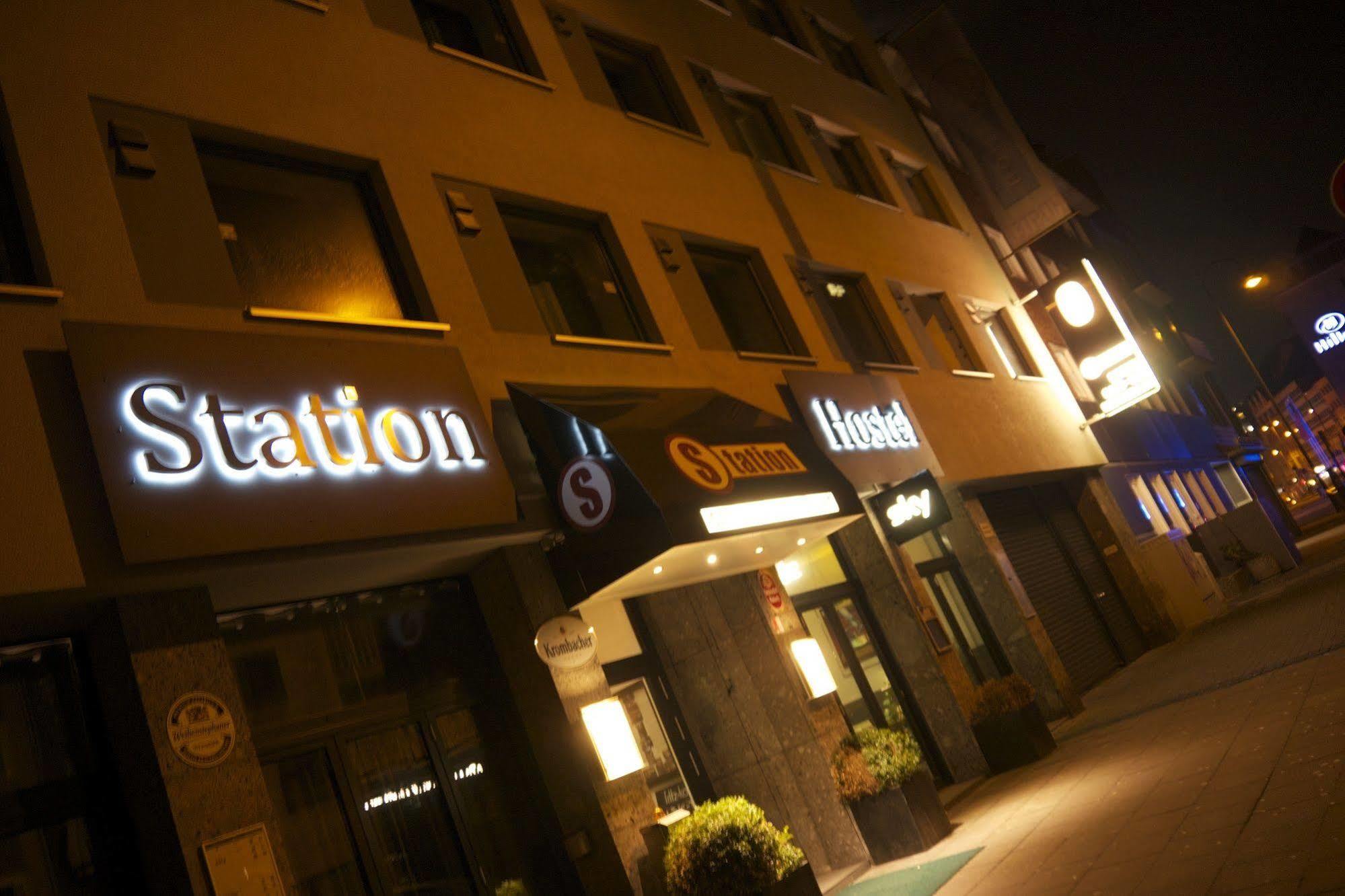 Station - Hostel For Backpackers Cologne Exterior photo